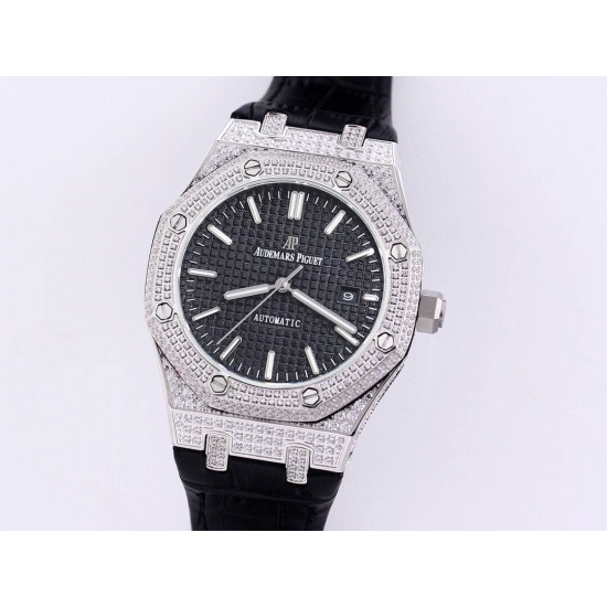 SF 爱彼 Audemars Piguet 皇家橡树系列 ️钻石壳 皮带款 搭载316L不锈精钢表壳 实心厚重钢带精选进口奥地利水钻 光彩闪耀 采用进口亚洲3120机芯 精准计时 耗时13个月 钻石精致手表 尺寸41.5x12mm 重量110g SF Factory 三杰精致推荐男士机械腕表 SJ为你精心打造超真实实物图拍摄 SF 爱彼 Audemars Piguet 皇家橡树系列 ️钻石壳 皮带款 搭载316L不锈精钢表壳 实心厚重钢带精选进口奥地利水钻 光彩闪耀 采用进口亚洲3120机芯 精准计时 耗时13个月 钻石精致手表 尺寸41.5x12mm 重量110g SF Factory 三杰精致推荐男士机械腕表 SJ为你精心打造超真实实物图拍摄