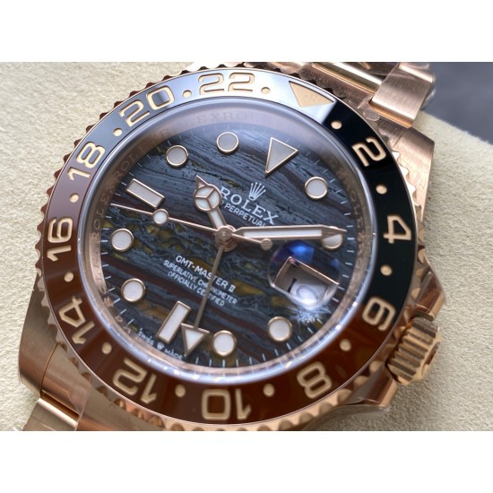 新品!ROLEX 劳力士 铁虎眼石表盘,每一片表盘都不同纹路(虎眼石,红碧玉和赤铁矿三种材质混合在一起,呈现出独特的金黄色和橙色的光泽)格林尼治GMT 3285一体机72小时储能 圈口过渡无痕,贵金属钢印扣子! 新品!ROLEX 劳力士 铁虎眼石表盘,每一片表盘都不同纹路(虎眼石,红碧玉和赤铁矿三种材质混合在一起,呈现出独特的金黄色和橙色的光泽)格林尼治GMT 3285一体机72小时储能 圈口过渡无痕,贵金属钢印扣子!