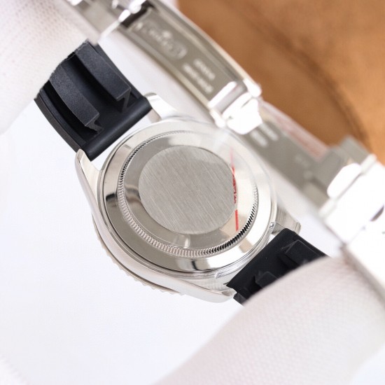 ROLEX 劳力士 游艇名仕型m268621-精致而不失个性!2836自动机械直径:37mm玻璃:蓝宝石整体外观打磨线条棱角清晰,延续奔驰针和放大镜日历的经典设计表壳表链材质:316精钢,其外观镶有抗刮损Cerachrom 陶瓷外圈原装保险扣 超强夜光。 ROLEX 劳力士 游艇名仕型m268621-精致而不失个性!2836自动机械直径:37mm玻璃:蓝宝石整体外观打磨线条棱角清晰,延续奔驰针和放大镜日历的经典设计表壳表链材质:316精钢,其外观镶有抗刮损Cerachrom 陶瓷外圈原装保险扣 超强夜光。