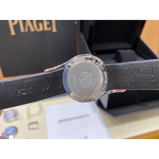 伯爵69Limelight Gala腕表超级版,原装开模,修正现市面任何版本的不足!皮带可配原装【精彩细节】腕表尺寸32mm运用一流的壳套打磨工艺,诠释伯爵优雅气质。.采用定制版瑞士石英机芯,续航给力,走时稳健,零返修。镶饰60颗明亮式切割钻(约0.92克拉)。表扣镶饰单颗明亮式切割施华洛世奇美钻(约0.01克拉)动人线条衬托优雅气质,吊牌有芯片感应。 伯爵69Limelight Gala腕表超级版,原装开模,修正现市面任何版本的不足!皮带可配原装【精彩细节】腕表尺寸32mm运用一流的壳套打磨工艺,诠释伯爵优雅气质。.采用定制版瑞士石英机芯,续航给力,走时稳健,零返修。镶饰60颗明亮式切割钻(约0.92克拉)。表扣镶饰单颗明亮式切割施华洛世奇美钻(约0.01克拉)动人线条衬托优雅气质,吊牌有芯片感应。