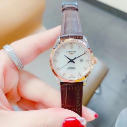 皮带钢带同价机械「Longines开创者系列 赵丽颖 同款型号：L2.320.4.11.6（可佩戴原装质感牛皮）这是浪琴首个所有表款均被授以瑞士天文台认证（COSC）的腕表系列。此款女表采用超薄进口西铁城6t15机芯-   直径30  蓝宝石玻璃镜面防刮效果 316精钢打造与原装一样细节标准 背透设计清晰可见机芯的律动，出席任何场合尽显优雅个性真我态度。钻石圈口璀璨夺目非你莫属！