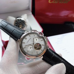 品牌：卡地亚 CARTIER E2（精品推荐 高贵风格）豪气奔发类型：精品男士腕表（顶级）表带：真牛皮/361精钢表带（耐用）机芯：顶级机械机芯（稳定）材料：矿物质防刮镜面（耐磨）大气爆款 豪情风格 精湛品质 霸气归来尺寸：直径44mm厚度13mm豪情上市！ 请认准独家品质 三杰精致推荐男士精品机械腕表 精致传承真实效果 SJ品质的保证