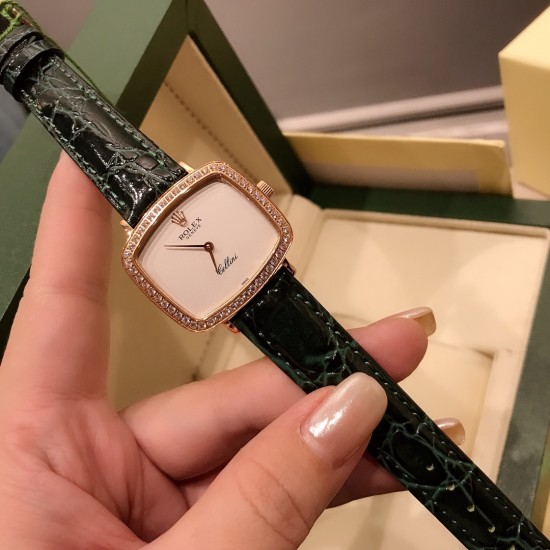 最新劳力士Rolex采用知名经典的设计将它重新呈现,品牌的三方联名创造了一个独特的系列,同时满足了手表和街头爱好者的高要求。尺寸3228mm 进口意大利小牛皮带,腕间流年,诠释你的美,就是如此简单! 最新劳力士Rolex采用知名经典的设计将它重新呈现,品牌的三方联名创造了一个独特的系列,同时满足了手表和街头爱好者的高要求。尺寸3228mm 进口意大利小牛皮带,腕间流年,诠释你的美,就是如此简单!