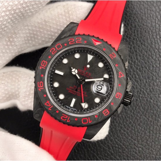 劳力士Rolex Daytona翡翠夜光全碳纤维GMT横空出世 这款获得天文台认证的首款全碳纤维GMT搭载2836全自动机械 蓝宝石抗刮损水晶镜面 碳纤维字面 完美复刻 原装同步橡树胶带 原装扣 更加柔软舒适 方便佩戴 爱不释手的劳力士GMT 品不完的一劳永逸!!! 劳力士Rolex Daytona翡翠夜光全碳纤维GMT横空出世 这款获得天文台认证的首款全碳纤维GMT搭载2836全自动机械 蓝宝石抗刮损水晶镜面 碳纤维字面 完美复刻 原装同步橡树胶带 原装扣 更加柔软舒适 方便佩戴 爱不释手的劳力士GMT 品不完的一劳永逸!!!