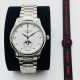 【LG Factory】新力作 浪琴Longines新款「Master Moonphase」月相日历腕表,采用ETA2824-2机芯,功能完美同步,防水深度30米,表耳线条温润流畅。表盘为大三针布局,最特别之处是表圈分钟刻度圈为立体倾斜的设计,提供出色的表盘层次感。6点的月相盘与日历功能融为一体。表盘共有3种款式:银白色麦粒纹搭配衬线体阿拉伯数字时标,黑色麦粒纹搭配罗马数字时标,蓝色日晖纹搭配棍状时标 ,直径40毫米,厚度10毫米,意大利进口小牛皮 原装蝴蝶扣 ⚠️请认准独家品质!LG品质 值得信赖! 【LG Factory】新力作 浪琴Longines新款「Master Moonphase」月相日历腕表,采用ETA2824-2机芯,功能完美同步,防水深度30米,表耳线条温润流畅。表盘为大三针布局,最特别之处是表圈分钟刻度圈为立体倾斜的设计,提供出色的表盘层次感。6点的月相盘与日历功能融为一体。表盘共有3种款式:银白色麦粒纹搭配衬线体阿拉伯数字时标,黑色麦粒纹搭配罗马数字时标,蓝色日晖纹搭配棍状时标 ,直径40毫米,厚度10毫米,意大利进口小牛皮 原装蝴蝶扣 ⚠️请认准独家品质!LG品质 值得信赖!