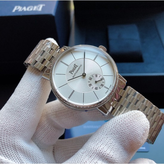 伯爵 Piaget Z2 精品男士腕表,经典两针半设计,圈口镶钻 尊贵大气,绅士风范,卓越品质,热卖全城。采用进口全自动2824 机械机芯(零返修),顶级316精钢表壳 伯爵经典表带, 蓝宝石抗魔镜面,尺寸42*12 三杰为你精致推荐男士精品机械腕表 精致传承真实效果 SJ品质的保证 伯爵 Piaget Z2 精品男士腕表,经典两针半设计,圈口镶钻 尊贵大气,绅士风范,卓越品质,热卖全城。采用进口全自动2824 机械机芯(零返修),顶级316精钢表壳 伯爵经典表带, 蓝宝石抗魔镜面,尺寸42*12 三杰为你精致推荐男士精品机械腕表 精致传承真实效果 SJ品质的保证