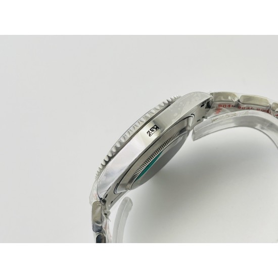 【VRS Factory2022墙裂推荐 市场最高版本】奢华大作,劳力士Rolex SUB潜航者后镶钻定制版!是奢华闪耀与永不退色的融合,更是经典潮流的不二之选!1⃣️【表壳】直径40MM。每一颗钻石/彩宝均来自奥地利(施华洛世奇原产地)经过严格的筛选,确保颜色,大小,火彩统一,专业珠宝镶嵌师精心镶嵌。2⃣️【表带】跟官网同步,904L蚝式钢完美还原坚固耐用的优良血统,效果可媲美原装。3⃣️【机芯】采用复刻界的机芯之王——搭配3135自动上旋机芯。VRS Factory匠心力作 敬请各路表友品鉴! 【VRS Factory2022墙裂推荐 市场最高版本】奢华大作,劳力士Rolex SUB潜航者后镶钻定制版!是奢华闪耀与永不退色的融合,更是经典潮流的不二之选!1⃣️【表壳】直径40MM。每一颗钻石/彩宝均来自奥地利(施华洛世奇原产地)经过严格的筛选,确保颜色,大小,火彩统一,专业珠宝镶嵌师精心镶嵌。2⃣️【表带】跟官网同步,904L蚝式钢完美还原坚固耐用的优良血统,效果可媲美原装。3⃣️【机芯】采用复刻界的机芯之王——搭配3135自动上旋机芯。VRS Factory匠心力作 敬请各路表友品鉴!