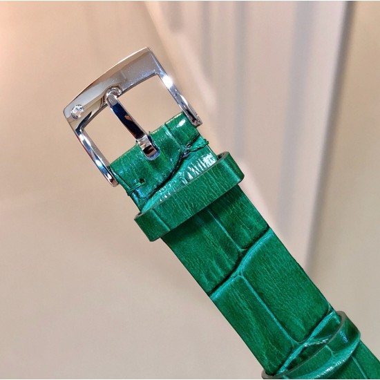 实拍 孔雀绿 伯爵 全新Piaget Lime light系列腕表,以其独特的造型,引领着时尚界的风潮,更是邀请到国际巨星巩俐倾情代言,必将成为伯爵品牌全新的识别69式印,瑞士石英32mm 白金电镀 认准独家实拍细节品质! 实拍 孔雀绿 伯爵 全新Piaget Lime light系列腕表,以其独特的造型,引领着时尚界的风潮,更是邀请到国际巨星巩俐倾情代言,必将成为伯爵品牌全新的识别69式印,瑞士石英32mm 白金电镀 认准独家实拍细节品质!