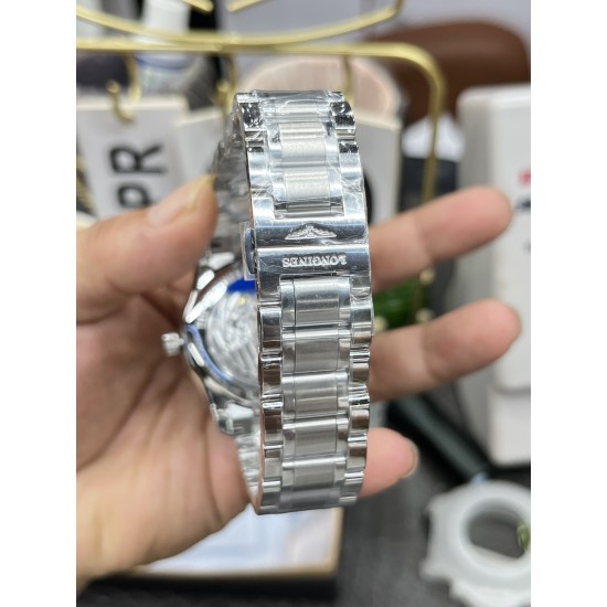 浪琴-LONGINES 名匠月相✨系列 尽显圆润,典雅的精髓奥妙 全自动机械机芯 打磨光滑,散件打磨的精钢表带,采用与原装一致的蝴蝶表扣 直径40mm! 浪琴-LONGINES 名匠月相✨系列 尽显圆润,典雅的精髓奥妙 全自动机械机芯 打磨光滑,散件打磨的精钢表带,采用与原装一致的蝴蝶表扣 直径40mm!