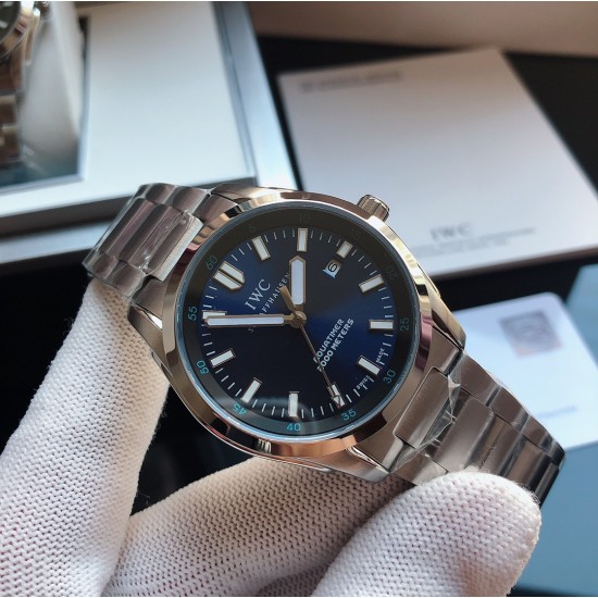 IWC 万国 R42 海洋时计公园系列腕表,采用IWC潜水系统,同样适合用于陆地探险。海洋时计色彩雅致,外形霸气,同样适合日常佩戴。尺寸的42mm,实力复刻,装载进口机芯,自动机械,(零返修)蓝宝石镜面,904L精钢材质,淬火钢针锋芒所向。超强夜光 三杰精致推荐男士机械腕表 SJ为你精心打造超真实实物图拍摄 IWC 万国 R42 海洋时计公园系列腕表,采用IWC潜水系统,同样适合用于陆地探险。海洋时计色彩雅致,外形霸气,同样适合日常佩戴。尺寸的42mm,实力复刻,装载进口机芯,自动机械,(零返修)蓝宝石镜面,904L精钢材质,淬火钢针锋芒所向。超强夜光 三杰精致推荐男士机械腕表 SJ为你精心打造超真实实物图拍摄