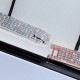 ★实拍 伯爵-PTAGET 新款 重磅来袭,POSSESSION --G0A44083系列:字面手工密镶钻石 进口瑞士石英机芯,进口篮宝石水晶玻璃镜面, 表壳材质:精钢镀 18k白金!手工镶饰162颗明亮式切割美钻 ,一比一完美复刻!表径 34mm。 ★实拍 伯爵-PTAGET 新款 重磅来袭,POSSESSION --G0A44083系列:字面手工密镶钻石 进口瑞士石英机芯,进口篮宝石水晶玻璃镜面, 表壳材质:精钢镀 18k白金!手工镶饰162颗明亮式切割美钻 ,一比一完美复刻!表径 34mm。