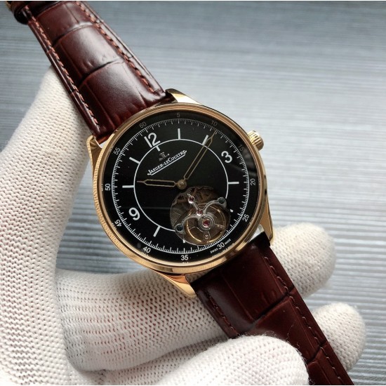 积家JaegerLecoultre A26 大师系列,精品男士腕表,简约两针搭载飞轮设计,尊贵大气,绅士风范,卓越品质,热卖全城。采用全自动机械机芯,顶级316精钢表壳,进口小牛皮表带,矿物质超强镜面,尺寸43*12 三杰精致推荐男士机械腕表 SJ为你精心打造超真实实物图拍摄 积家JaegerLecoultre A26 大师系列,精品男士腕表,简约两针搭载飞轮设计,尊贵大气,绅士风范,卓越品质,热卖全城。采用全自动机械机芯,顶级316精钢表壳,进口小牛皮表带,矿物质超强镜面,尺寸43*12 三杰精致推荐男士机械腕表 SJ为你精心打造超真实实物图拍摄