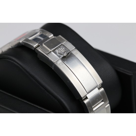 GM超神之作 ROLEX DAYTONA劳力士迪通拿904L全新最强版本 1:完美修改了避针高底位置与正品一致2:904L表扣更细腻更完美3:市面上唯一做出了与正品质感一致的包超薄金属钢片的oysterflex胶带【能与正品互换通用 质感相符】[拳头][拳头][拳头]完美修正十年间所有副本的不足和缺陷，陶瓷圈口！4130机芯，攻克机芯厚度，使壳身厚度达到与正品一致，壳身和字面颜色更细腻做出了与正品一致的视觉效果，并搭配劳力士专用盒子。【GM出品】