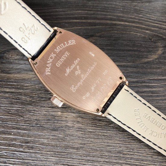 法兰克 穆勒Franck Muller 全新满天星系列⚓️搭载进口日本西铁城机械机芯⚙️意大利双面小牛皮原装针扣酒桶形拱桥状精钢表壳⚫️手工全镶嵌施华洛水晶钻 高贵霸气尺寸43*55mm高尚的艺术 精湛的工艺 一经发布 无不轰动 法兰克 穆勒Franck Muller 全新满天星系列⚓️搭载进口日本西铁城机械机芯⚙️意大利双面小牛皮原装针扣酒桶形拱桥状精钢表壳⚫️手工全镶嵌施华洛水晶钻 高贵霸气尺寸43*55mm高尚的艺术 精湛的工艺 一经发布 无不轰动