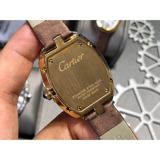 原版复刻 卡地亚cartier推出新款女款经过层层修改终于接近原装,独家机芯吻合原装,细节做到极致,所以配件与正品通用,给它一个专柜它就是正品!品牌:卡地亚系列:浴缸机芯类型:自动机械机芯型号:Cal.430MC表壳材质:904L精钢表经:42*30毫米表带:纯意大利进口牛皮表镜:篮宝石玻璃表扣:原装按扣ER匠心之作 值得你拥有! 原版复刻 卡地亚cartier推出新款女款经过层层修改终于接近原装,独家机芯吻合原装,细节做到极致,所以配件与正品通用,给它一个专柜它就是正品!品牌:卡地亚系列:浴缸机芯类型:自动机械机芯型号:Cal.430MC表壳材质:904L精钢表经:42*30毫米表带:纯意大利进口牛皮表镜:篮宝石玻璃表扣:原装按扣ER匠心之作 值得你拥有!