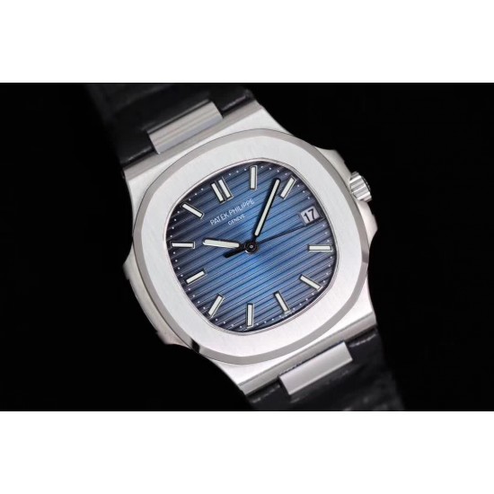 【“薄”大精深 从“芯”出发】全新升级V2版本 PATEK 。PHILPPE——鹦鹉螺5711/1A系列强势回归。1：1全新开模修正三件套壳 厚度仅9mm，修正了以往偏厚的现象，使之佩戴更贴合手腕。搭载全新定制版9015改原装CaI.324 S C洗花机芯。突破了无加夹板的情况下摆轮位置同步正品！定制级的人体工程学表带 修正了表带的铰链部分...[更多]