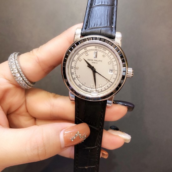 百达翡丽-PATEK PHILPPE 明珠天津雕花机(机械) 蓝宝石玻璃镜面 进口意大利牛皮 尺寸:直径:38mm 高度:约11mm 百达翡丽-PATEK PHILPPE 明珠天津雕花机(机械) 蓝宝石玻璃镜面 进口意大利牛皮 尺寸:直径:38mm 高度:约11mm