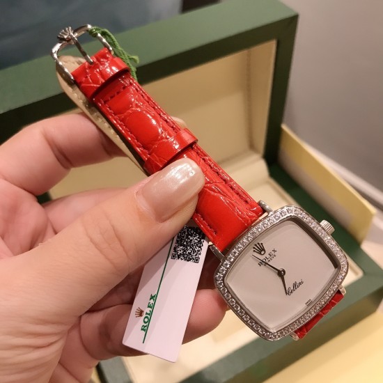 最新劳力士Rolex采用知名经典的设计将它重新呈现,品牌的三方联名创造了一个独特的系列,同时满足了手表和街头爱好者的高要求。尺寸3228mm 进口意大利小牛皮带,腕间流年,诠释你的美,就是如此简单! 最新劳力士Rolex采用知名经典的设计将它重新呈现,品牌的三方联名创造了一个独特的系列,同时满足了手表和街头爱好者的高要求。尺寸3228mm 进口意大利小牛皮带,腕间流年,诠释你的美,就是如此简单!