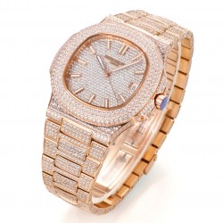 MS Factory强势来袭！百达翡丽PATEK PHILIPPENautilus 5719/10G－010白金腕表，品牌举世闻名超凡珠宝满天星完美结合，这款豪华百达翡丽腕表独特及富有魅力设计，是展现完美工艺的升华之作，是成功人士身份的象征。 进口原装Cal.324 S C自动机械机芯，直径40毫米，至尊奢华腕表，18K白金施洛华钻。蓝宝石双面水晶镜面，日历显示，50米深度防水，瑞士超强夜光！！！
