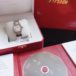 商品编卡地亚 CARTIER 伦敦系列情侣对表 ，原装开模，直径：中号36mm 小号29.5mm，自带真鳄鱼皮表带。原装瑞士石英机芯(机芯外观与原装一致）精钢可互换表带。实拍，欢迎转发！三杰实拍复刻1:1 高端产品商品规格:默认规格