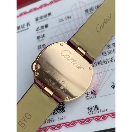 真钻真钻!独家渠道,卡地亚新款白气球系列,44颗小钻为vs南非真钻 18k真金电镀 蓝宝石水晶玻璃镜面 黑色鳄鱼皮表带更衬玫瑰金的光泽。比容易撞款的篮气球耐看多了。表盘尺寸30。不大不小的尺寸。剑形镀金指针 4点钟位置镶嵌施华洛世奇明亮式切割圆钻 有一说一 不来虚的 支持专柜对比,送礼首选,非人为损坏免费保修。 真钻真钻!独家渠道,卡地亚新款白气球系列,44颗小钻为vs南非真钻 18k真金电镀 蓝宝石水晶玻璃镜面 黑色鳄鱼皮表带更衬玫瑰金的光泽。比容易撞款的篮气球耐看多了。表盘尺寸30。不大不小的尺寸。剑形镀金指针 4点钟位置镶嵌施华洛世奇明亮式切割圆钻 有一说一 不来虚的 支持专柜对比,送礼首选,非人为损坏免费保修。