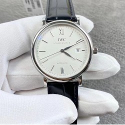 IWC 万国 波涛菲诺 系列！316L精钢表壳顶级打磨，表耳R弧度同步原装够大，线条更优美，表壳与底盖衔接完美，定制日历字体及粗细 绅士商务休闲首选！