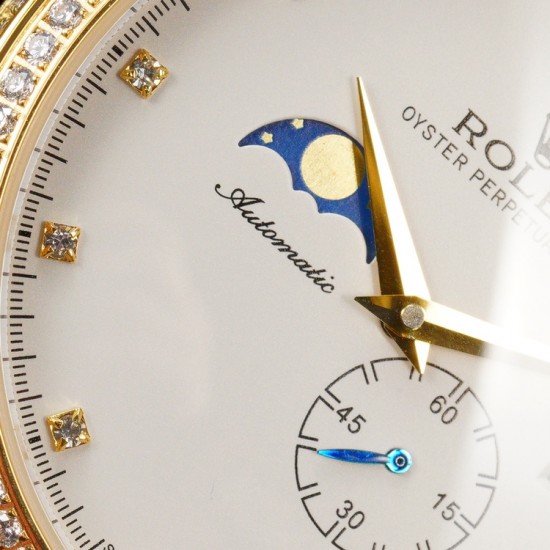 LL2020推荐新满钻奢华款ROLEX(劳力士)18k纳米黄金电镀工艺!永不掉色!真日月星辰功能!钻壳采用8K施洛华水晶钻石纳米镶嵌手工作打造!土豪经典推荐!男士41mm直径!搭载原装8219机芯完美走时,零误差几乎0返修!意大利真牛皮表带!配置原装镶钻针扣!让品质升华!金钻镶嵌奢华劳力士款您值得拥有! LL2020推荐新满钻奢华款ROLEX(劳力士)18k纳米黄金电镀工艺!永不掉色!真日月星辰功能!钻壳采用8K施洛华水晶钻石纳米镶嵌手工作打造!土豪经典推荐!男士41mm直径!搭载原装8219机芯完美走时,零误差几乎0返修!意大利真牛皮表带!配置原装镶钻针扣!让品质升华!金钻镶嵌奢华劳力士款您值得拥有!