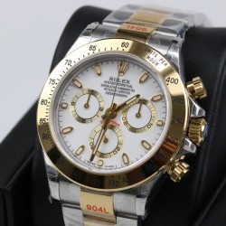 GM超神之作 ROLEX DAYTONA劳力士迪通拿904L全新最强版本 1:完美修改了避针高底位置与正品一致2:904L表扣更细腻更完美3:市面上唯一做出了与正品质感一致的包超薄金属钢片的oysterflex胶带【能与正品互换通用 质感相符】[拳头][拳头][拳头]完美修正十年间所有副本的不足和缺陷，陶瓷圈口！4130机芯，攻克机芯厚度，使壳身厚度达到与正品一致，壳身和字面颜色更细腻做出了与正品一致的视觉效果，并搭配劳力士专用盒子。【GM出品】