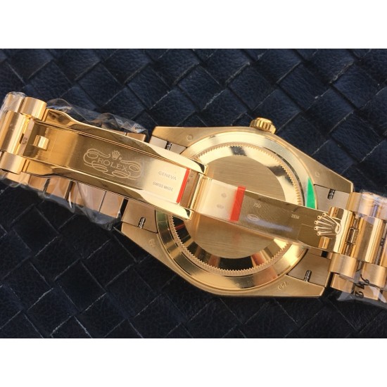 升级V2版 EW诚品 耗时8个月上市 劳力士市面上最高版本星期日志型3255机 原版1比1开模 专业尺寸40毫米 一卡一号 正品保修卡 说明书,表扣做工前无来者,打开logo轻松解开!请认准细节 贴膜与正品同色 红 绿(实力拍,实拍无P图) 升级V2版 EW诚品 耗时8个月上市 劳力士市面上最高版本星期日志型3255机 原版1比1开模 专业尺寸40毫米 一卡一号 正品保修卡 说明书,表扣做工前无来者,打开logo轻松解开!请认准细节 贴膜与正品同色 红 绿(实力拍,实拍无P图)