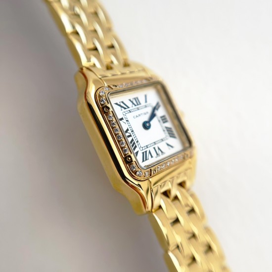 Panthre de Cartier / double chain Width 22mm.Length 30mm. Chain length 44cm卡地亚猎豹系列腕表/双圈表链宽度22mm 长度30mm 链条长度44cm瑞士进口石英机芯,316L精钢表壳表链。蓝晶石表冠,蓝宝石镜面,淬火钢蓝指针,双圈环绕链条,便捷珠宝扣。 Panthre de Cartier / double chain Width 22mm.Length 30mm. Chain length 44cm卡地亚猎豹系列腕表/双圈表链宽度22mm 长度30mm 链条长度44cm瑞士进口石英机芯,316L精钢表壳表链。蓝晶石表冠,蓝宝石镜面,淬火钢蓝指针,双圈环绕链条,便捷珠宝扣。
