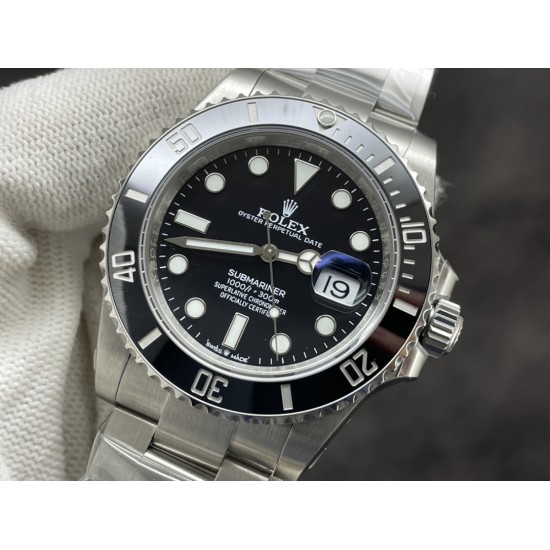 VS新款劳力士水鬼预售。41mm全新壳型正品开模(不是拿40mm壳改的),搭载全新3235机芯,72小时动能储存。没错,72小时。市面3235机芯,2824/2836实际动能储存时间在38小时左右,只能放一个晚上。全新3235机芯实测可放一个周末不停,真正的一劳永逸。首批享三年内配件五折升级服务,畅享无虑,升级无忧。 VS新款劳力士水鬼预售。41mm全新壳型正品开模(不是拿40mm壳改的),搭载全新3235机芯,72小时动能储存。没错,72小时。市面3235机芯,2824/2836实际动能储存时间在38小时左右,只能放一个晚上。全新3235机芯实测可放一个周末不停,真正的一劳永逸。首批享三年内配件五折升级服务,畅享无虑,升级无忧。