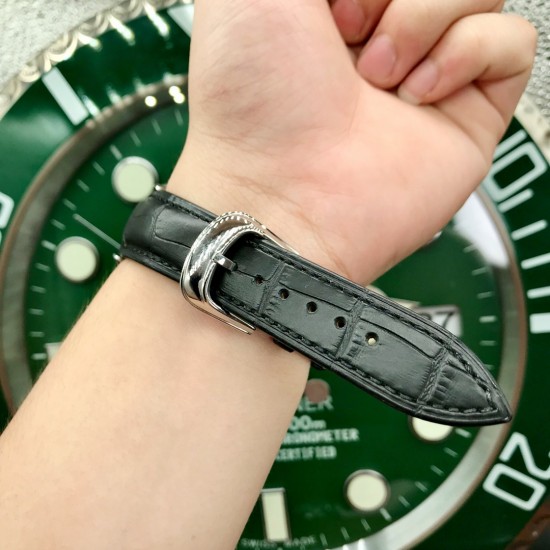 法兰克 穆勒(Franck Muller)⌚️55*42*13mm ️全自动机械机芯双面小牛皮原装针扣酒桶形拱桥状精丝拉砂壳个性 时尚 前卫 一如既往的酷 法兰克 穆勒(Franck Muller)⌚️55*42*13mm ️全自动机械机芯双面小牛皮原装针扣酒桶形拱桥状精丝拉砂壳个性 时尚 前卫 一如既往的酷
