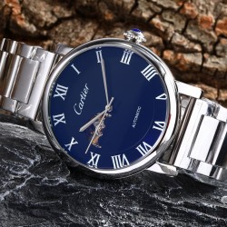实物拍摄品牌：卡地亚-CARTIER   类型：男士腕表表壳：316精钢（做工上乘）表带：进口小牛皮/原装扣机芯：高级定制全自动机械机芯（走时稳定）材料：高级强化镀膜镜面尺寸：直径43mm，厚度13mm