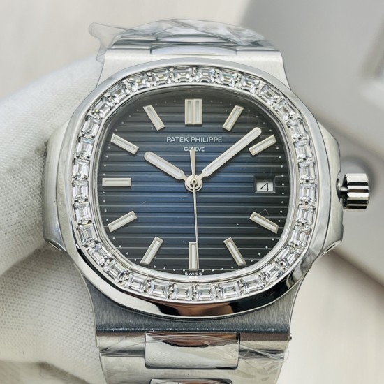 【PFF Factory2022新势力 新力作】V4最高升级版本 最高复刻 百达.翡丽PATEK PHILIPPE 优雅运动系列5711/1A鹦鹉螺!PFF震撼出品!钢表之王!1⃣️【机芯】全网最佳解毒方案,搭配百达.翡丽9015机改Cal.324自动上链一体机芯!精准稳定!2⃣️【表带】定制级人体工程学表带,钢带中珠是钻石型的,与正品相结合。3⃣️【直径】表壳尺寸40毫米,厚度仅9.8毫米,也与原装最接近。【PFF Factory】匠心之作 欢迎您的品鉴! 【PFF Factory2022新势力 新力作】V4最高升级版本 最高复刻 百达.翡丽PATEK PHILIPPE 优雅运动系列5711/1A鹦鹉螺!PFF震撼出品!钢表之王!1⃣️【机芯】全网最佳解毒方案,搭配百达.翡丽9015机改Cal.324自动上链一体机芯!精准稳定!2⃣️【表带】定制级人体工程学表带,钢带中珠是钻石型的,与正品相结合。3⃣️【直径】表壳尺寸40毫米,厚度仅9.8毫米,也与原装最接近。【PFF Factory】匠心之作 欢迎您的品鉴!