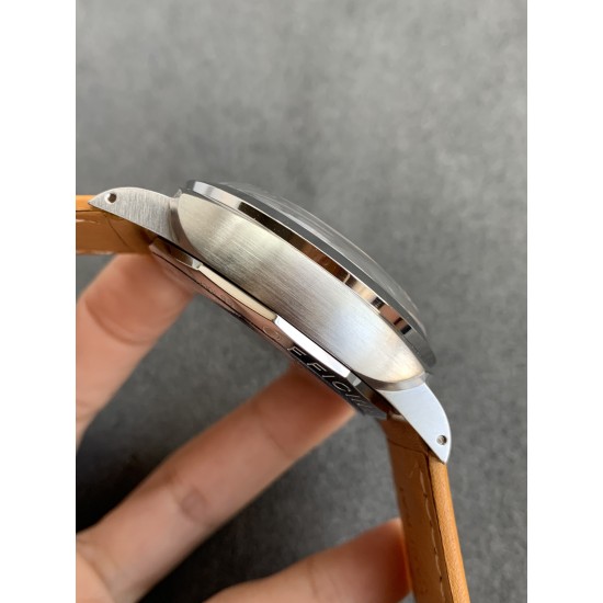 久违的XF沛纳海127终于等到了!沛之重器 四大天王之首!除了蓝宝石泡泡镜不能短字,127的机芯也同样重要。1.可以对比正品的机芯太阳纹。2.采用与正品一致的ETA钢印,不是简单的6497-2。3.采用了跟正品一致避震器、鹅颈螺丝。随表赠送定制蜥蜴皮一副。XF用心,只为原汁原味复刻。 久违的XF沛纳海127终于等到了!沛之重器 四大天王之首!除了蓝宝石泡泡镜不能短字,127的机芯也同样重要。1.可以对比正品的机芯太阳纹。2.采用与正品一致的ETA钢印,不是简单的6497-2。3.采用了跟正品一致避震器、鹅颈螺丝。随表赠送定制蜥蜴皮一副。XF用心,只为原汁原味复刻。