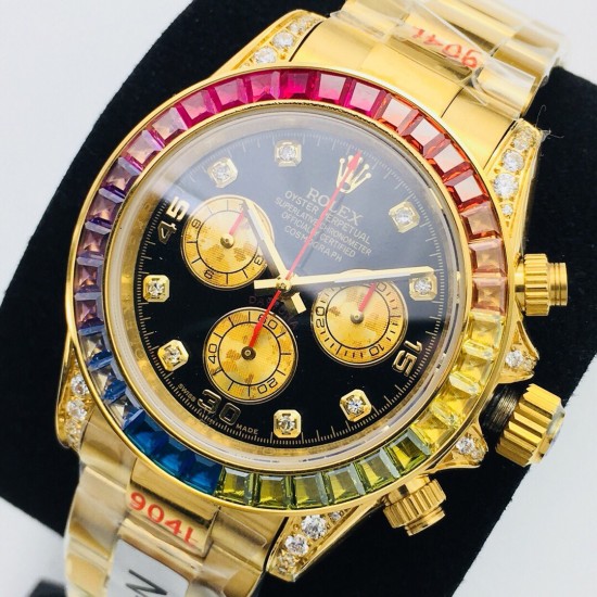 DR Factory诚意之作 V3升级版 市场最高版本 劳.力士Rolex全新彩虹圈迪通拿Daytona!升级细节:1:升级圈口角度与宝石大小颜色,缎纹字面更加富有光泽,能与原装保持一致!2:904L钢带,表壳按键防滑齿纹更加明显立体!3:劳力士彩虹圈迪通拿是ROLEX爱好者的首选,搭载7750机芯,奢华副本DAYTONA的最新首选,是土豪最佳选择!DR Factory为您呈现您想要的一切!DR品质 追求完美 不断超越!(附送专用拆表工具一套+专用手表收纳盒一个+时尚运动手环一条) DR Factory诚意之作 V3升级版 市场最高版本 劳.力士Rolex全新彩虹圈迪通拿Daytona!升级细节:1:升级圈口角度与宝石大小颜色,缎纹字面更加富有光泽,能与原装保持一致!2:904L钢带,表壳按键防滑齿纹更加明显立体!3:劳力士彩虹圈迪通拿是ROLEX爱好者的首选,搭载7750机芯,奢华副本DAYTONA的最新首选,是土豪最佳选择!DR Factory为您呈现您想要的一切!DR品质 追求完美 不断超越!(附送专用拆表工具一套+专用手表收纳盒一个+时尚运动手环一条)