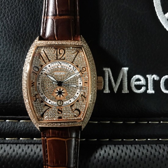 法兰克 穆勒(Franck Muller)⌚️51*17mm 全自动机械机芯独特复古的酒桶壳身设计就像美式嘻皮士的皮衣敢梦想 享自由 法兰克 穆勒(Franck Muller)⌚️51*17mm 全自动机械机芯独特复古的酒桶壳身设计就像美式嘻皮士的皮衣敢梦想 享自由