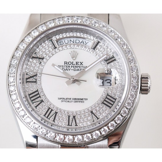 Pk精品 原版复刻 劳力士Rolex星期日历型系列全自动机械男表腕表18K金电镀镶钻腕表,采用进口南非水晶钻,人工镶嵌四爪稳固永不掉钻、尺寸41mm,厚度11毫米,原装进口机芯、性能稳定零返修,蓝宝石玻璃镜面,蓝宝石镜面6⃣️字位logo标志✅请认准品质✅316L精钢材质.做工精致.质量保证! Pk精品 原版复刻 劳力士Rolex星期日历型系列全自动机械男表腕表18K金电镀镶钻腕表,采用进口南非水晶钻,人工镶嵌四爪稳固永不掉钻、尺寸41mm,厚度11毫米,原装进口机芯、性能稳定零返修,蓝宝石玻璃镜面,蓝宝石镜面6⃣️字位logo标志✅请认准品质✅316L精钢材质.做工精致.质量保证!