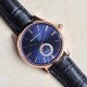 Jaeger-leCoultre Master Ultra Thin Moon积家超薄月相大师系列42mm腕表,简洁的线条设计,赏心悦目的表盘。 显示令表盘尽显活力,6位24小时指针宛如一幕和谐美妙的腕上芭蕾。透过玻璃底盖,机芯运行一目了然。这款厚度仅5.8毫米的超薄机芯向世人证实,超凡的技艺和极尽复杂的功能可以在狭小的空间内完美展现。顶级出品 精品不断 Jaeger-leCoultre Master Ultra Thin Moon积家超薄月相大师系列42mm腕表,简洁的线条设计,赏心悦目的表盘。 显示令表盘尽显活力,6位24小时指针宛如一幕和谐美妙的腕上芭蕾。透过玻璃底盖,机芯运行一目了然。这款厚度仅5.8毫米的超薄机芯向世人证实,超凡的技艺和极尽复杂的功能可以在狭小的空间内完美展现。顶级出品 精品不断