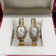 Baignoire de Cartier Small size: W:25mm L:32mmMini size: W:20mm L:25mmBaignoire de Cartier 卡地亚Baignoire1920#浴缸1920系列,进口瑞士石英机芯。316L精钢表壳表链。整体5A莫桑石镶嵌,淬火钢蓝指针,拱形水晶镜面。表壳尺寸:小号尺寸 宽度25mm长度32mmmini尺寸 宽度20mm长度25mm Baignoire de Cartier Small size: W:25mm L:32mmMini size: W:20mm L:25mmBaignoire de Cartier 卡地亚Baignoire1920#浴缸1920系列,进口瑞士石英机芯。316L精钢表壳表链。整体5A莫桑石镶嵌,淬火钢蓝指针,拱形水晶镜面。表壳尺寸:小号尺寸 宽度25mm长度32mmmini尺寸 宽度20mm长度25mm