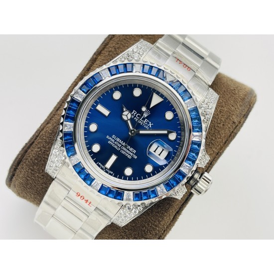 【VRS Factory2022墙裂推荐 市场最高版本】奢华大作,劳力士Rolex SUB潜航者后镶钻定制版!是奢华闪耀与永不退色的融合,更是经典潮流的不二之选!1⃣️【表壳】直径40MM。每一颗钻石/彩宝均来自奥地利(施华洛世奇原产地)经过严格的筛选,确保颜色,大小,火彩统一,专业珠宝镶嵌师精心镶嵌。2⃣️【表带】跟官网同步,904L蚝式钢完美还原坚固耐用的优良血统,效果可媲美原装。3⃣️【机芯】采用复刻界的机芯之王——搭配3135自动上旋机芯。VRS Factory匠心力作 敬请各路表友品鉴! 【VRS Factory2022墙裂推荐 市场最高版本】奢华大作,劳力士Rolex SUB潜航者后镶钻定制版!是奢华闪耀与永不退色的融合,更是经典潮流的不二之选!1⃣️【表壳】直径40MM。每一颗钻石/彩宝均来自奥地利(施华洛世奇原产地)经过严格的筛选,确保颜色,大小,火彩统一,专业珠宝镶嵌师精心镶嵌。2⃣️【表带】跟官网同步,904L蚝式钢完美还原坚固耐用的优良血统,效果可媲美原装。3⃣️【机芯】采用复刻界的机芯之王——搭配3135自动上旋机芯。VRS Factory匠心力作 敬请各路表友品鉴!