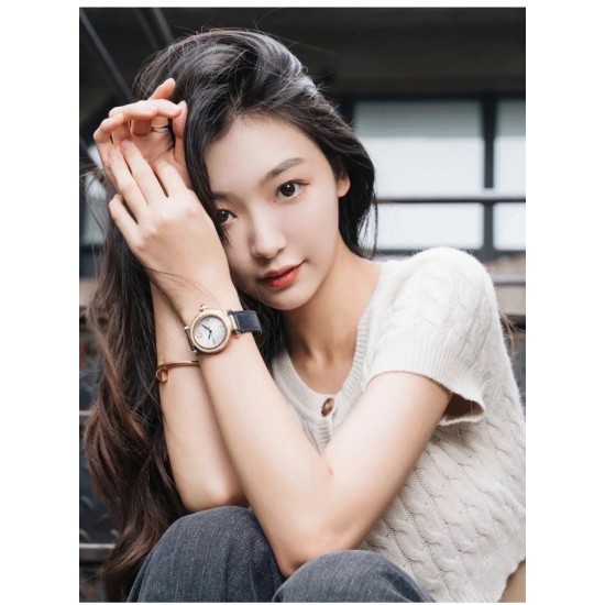 卡地的腕表太多粉丝。帕莎PashadeCartier腕表的诞生。pasha新款诞生也没几个月还不是满大街都是。就连王嘉尔、著名演员RamiMalek(拉米.马雷克)、演员TroyeSivan(特洛耶.希文)都戴过。 卡地的腕表太多粉丝。帕莎PashadeCartier腕表的诞生。pasha新款诞生也没几个月还不是满大街都是。就连王嘉尔、著名演员RamiMalek(拉米.马雷克)、演员TroyeSivan(特洛耶.希文)都戴过。