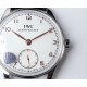 IWC 万国(葡萄牙系列)V3版 IW545408型腕表,简称“琼斯之剑”。正品开模,干练整洁,专为男士打造的腕表。锅盖蓝宝石玻璃,手动上弦的滴答声,背透镶嵌的红宝石,来回摆动的游丝走线,纯粹的机械之美,都让每个狂热的机械爱好者深深着迷!表盘尺寸:44毫米X10机芯类型:手动机㭜系列型号:98295动力储存:46小时表镜材质:兰宝石玻璃表带材质:意大利小牛皮表扣类型:针扣后盖表底:透底功能风格:6位小秒针,纯粹机械之美! IWC 万国(葡萄牙系列)V3版 IW545408型腕表,简称“琼斯之剑”。正品开模,干练整洁,专为男士打造的腕表。锅盖蓝宝石玻璃,手动上弦的滴答声,背透镶嵌的红宝石,来回摆动的游丝走线,纯粹的机械之美,都让每个狂热的机械爱好者深深着迷!表盘尺寸:44毫米X10机芯类型:手动机㭜系列型号:98295动力储存:46小时表镜材质:兰宝石玻璃表带材质:意大利小牛皮表扣类型:针扣后盖表底:透底功能风格:6位小秒针,纯粹机械之美!