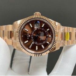 今日推荐劳力士 天行者 玫瑰金咖面 42mm 9002机 顶级品质 出货实拍✈️‏‍   ﻿ ﻿
