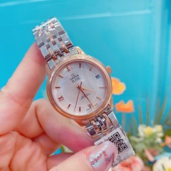 专柜同步发售欧米茄（OMEGA)  【精湛品质-女神专属】-女士精品腕表 碟飞典雅系列 原版复刻1:1，表款堪称是系列中最迷人的表款之一，尽显优雅气质与低调奢华，顶端表壳以316精钢打造，搭载日本进口西铁城机械 零返修  来自进口316钢表带 历经多道工序，防汗水，耐腐蚀 表盘-蓝宝石高清镜面 壳身整体超强立体感 精雕细琢，卓绝技艺 品质保证 尺寸：32mm厚11mm 时尚百搭，精致华贵呈现自然魅力