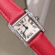 实拍卡地亚-CARTIER2020最新卡地亚法国坦克Cartier Tank Franaise系列,一款百搭性价比又高的手表 搭配全新专柜欧版风格定制的原厂表带,进口瑞士石英机芯。八角形表冠,镶嵌一颗凸圆形合成尖晶石,剑形蓝钢指针,蓝宝石水晶镜面,采用与原装一致的实心内罩,尺寸:25 x 20mm。佩戴舒适柔软服帖,上手显得高贵又典雅,很气质很女人独家货源。 实拍卡地亚-CARTIER2020最新卡地亚法国坦克Cartier Tank Franaise系列,一款百搭性价比又高的手表 搭配全新专柜欧版风格定制的原厂表带,进口瑞士石英机芯。八角形表冠,镶嵌一颗凸圆形合成尖晶石,剑形蓝钢指针,蓝宝石水晶镜面,采用与原装一致的实心内罩,尺寸:25 x 20mm。佩戴舒适柔软服帖,上手显得高贵又典雅,很气质很女人独家货源。