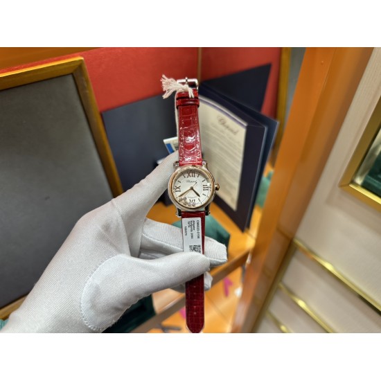 NR 实拍 最新配色 特别款 最强副本萧邦CHOPARD快乐钻系列(原版开模)「小号33mm 」历时一年多研发终于面世,在蓝气球已经是女士标配的时代 萧邦快乐钻系列女表脱颖而出,成为时尚界追捧的一股潮流!【 Factory HAPPY DIMION系列】此款不但能凸显出钻石的高贵而且更是「女神」最渴望拥有腕表之一 轻松出席各种场合不会出现「同款尴尬」【表带】标配美洲鳄鱼皮 【机芯】采用TOP级2892机芯,每颗机芯都经由制表师的精调细选,确保带来稳定可靠的精准走时。绝世精品!图为33尺寸 NR 实拍 最新配色 特别款 最强副本萧邦CHOPARD快乐钻系列(原版开模)「小号33mm 」历时一年多研发终于面世,在蓝气球已经是女士标配的时代 萧邦快乐钻系列女表脱颖而出,成为时尚界追捧的一股潮流!【 Factory HAPPY DIMION系列】此款不但能凸显出钻石的高贵而且更是「女神」最渴望拥有腕表之一 轻松出席各种场合不会出现「同款尴尬」【表带】标配美洲鳄鱼皮 【机芯】采用TOP级2892机芯,每颗机芯都经由制表师的精调细选,确保带来稳定可靠的精准走时。绝世精品!图为33尺寸