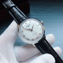 2019年度最新款 浪琴Longines  S8 全面出货！成功商务人士必备 锅盖型复古玻璃  压弯字面 百分之百超强防水  [咖啡][咖啡]品牌：浪琴 Longines 类型：[酷]男士腕表表壳：316精钢（做工优质）表带：进口小牛皮/简约针扣机芯：进口8215全自动机械机芯（走时稳定）玻璃：高级强化镀膜镜面尺寸：直径41mm，厚度12mm 三杰精致推荐男士机械腕表 SJ为你精心挑选超真实实物图拍摄