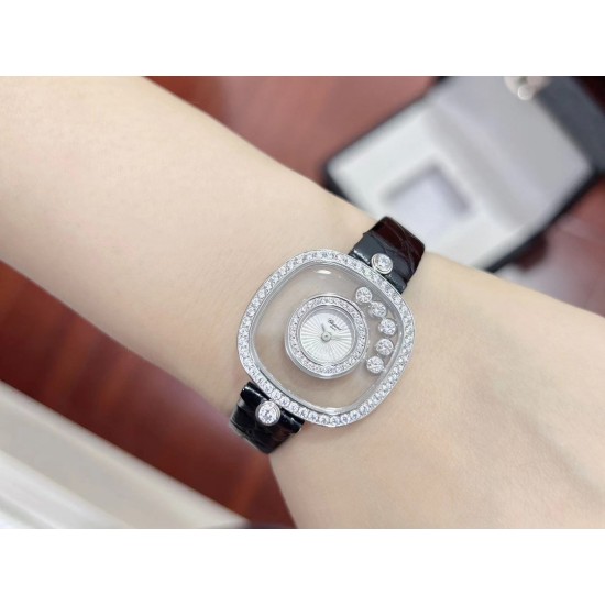 品牌：Chopard-萧邦最新款方形Happy Diamonds❤️瑞士原厂石英机芯 五颗快乐钻石在表盘自由流动  电镀18k金好货不等人哦～[机智]