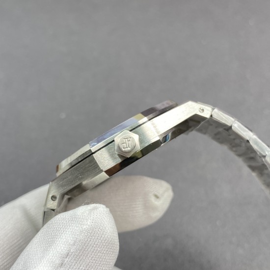 爱彼15400系列，黑色表盘后钻款！客户定制的水晶圈口，该款需要定制！jf厂出品，出货实拍